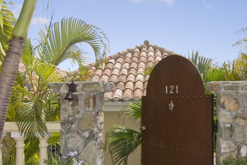 39255_Villa_vista_villa_gate